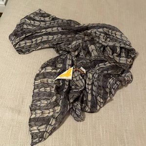 Vera 100% Silk Scarf